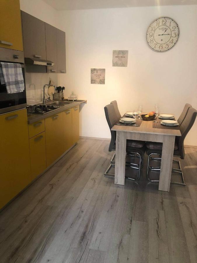 Apartmani Dokic Bale Eksteriør bilde