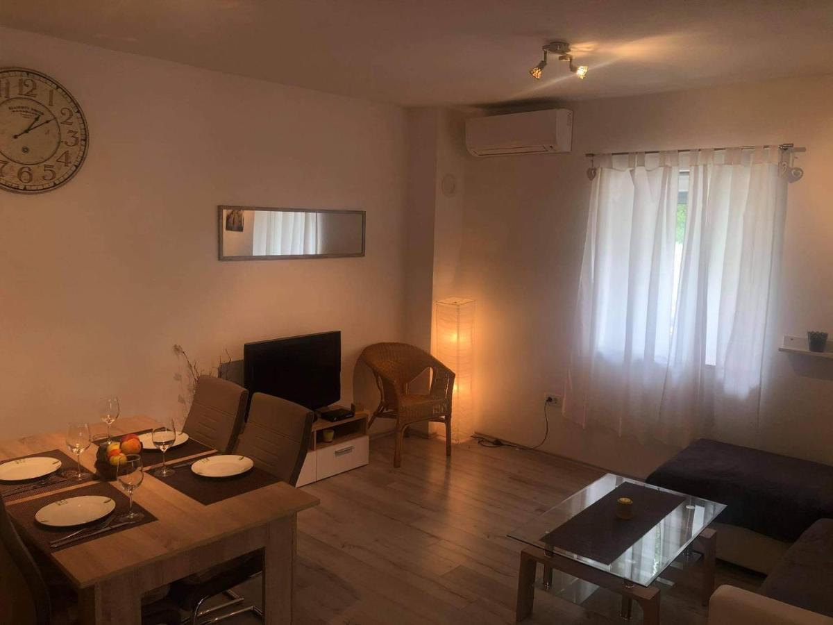 Apartmani Dokic Bale Eksteriør bilde