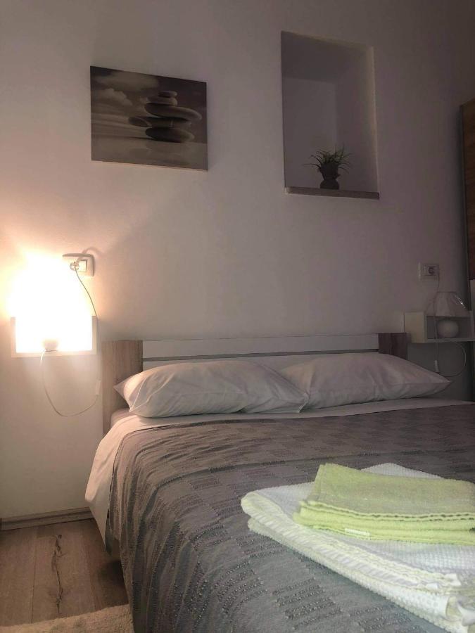 Apartmani Dokic Bale Eksteriør bilde