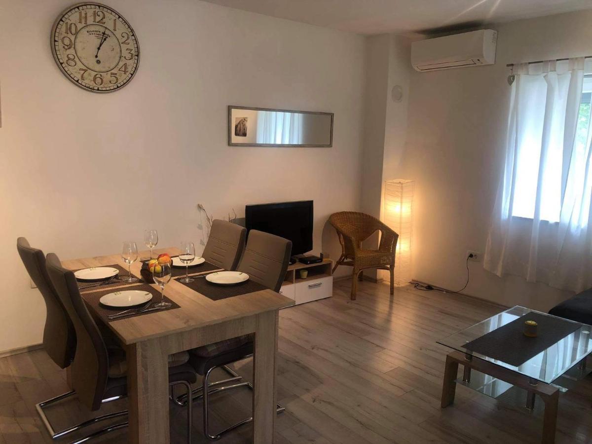 Apartmani Dokic Bale Eksteriør bilde