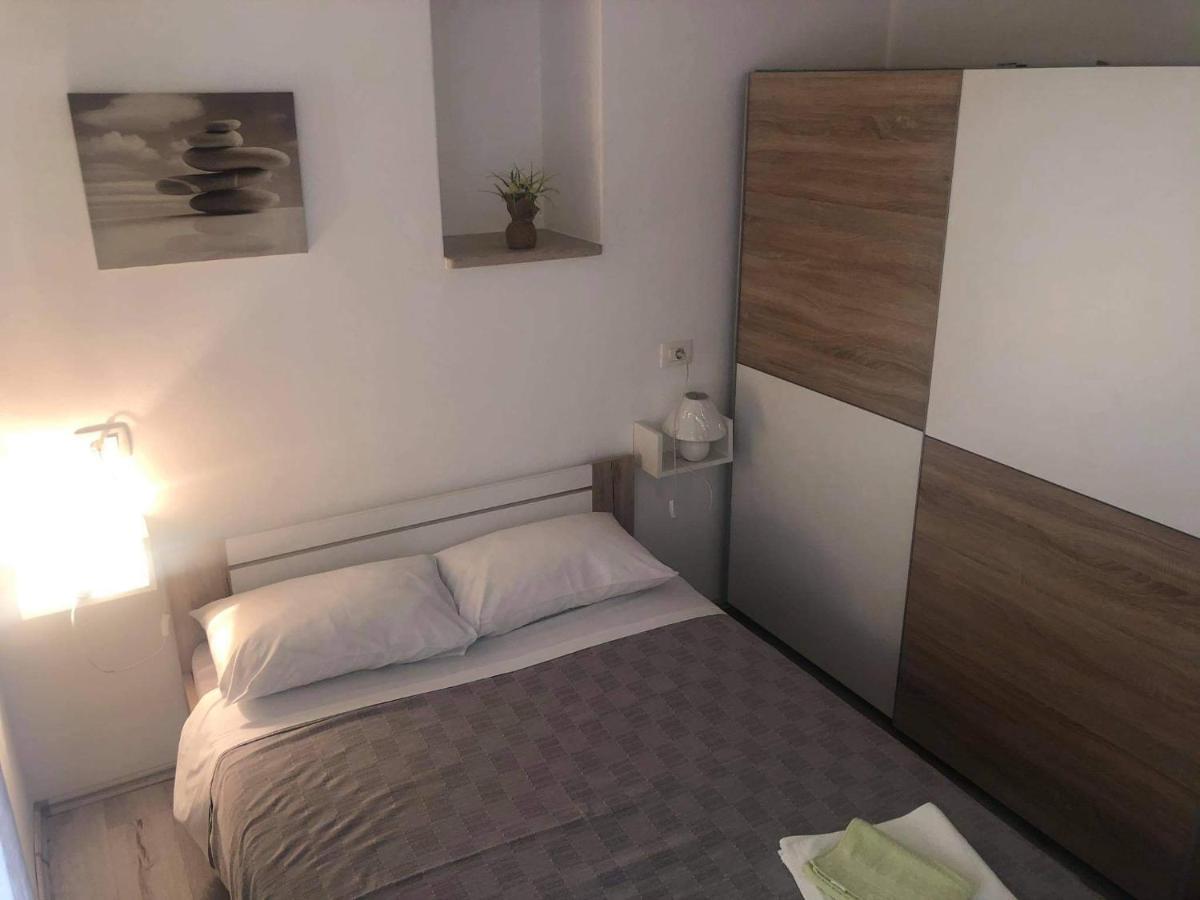 Apartmani Dokic Bale Eksteriør bilde