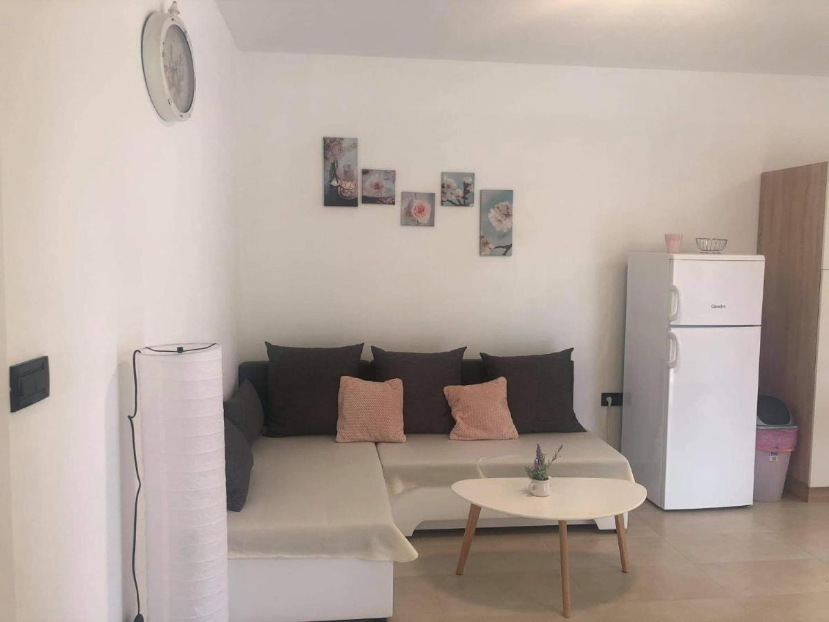Apartmani Dokic Bale Eksteriør bilde