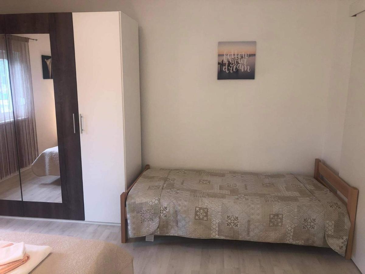 Apartmani Dokic Bale Eksteriør bilde