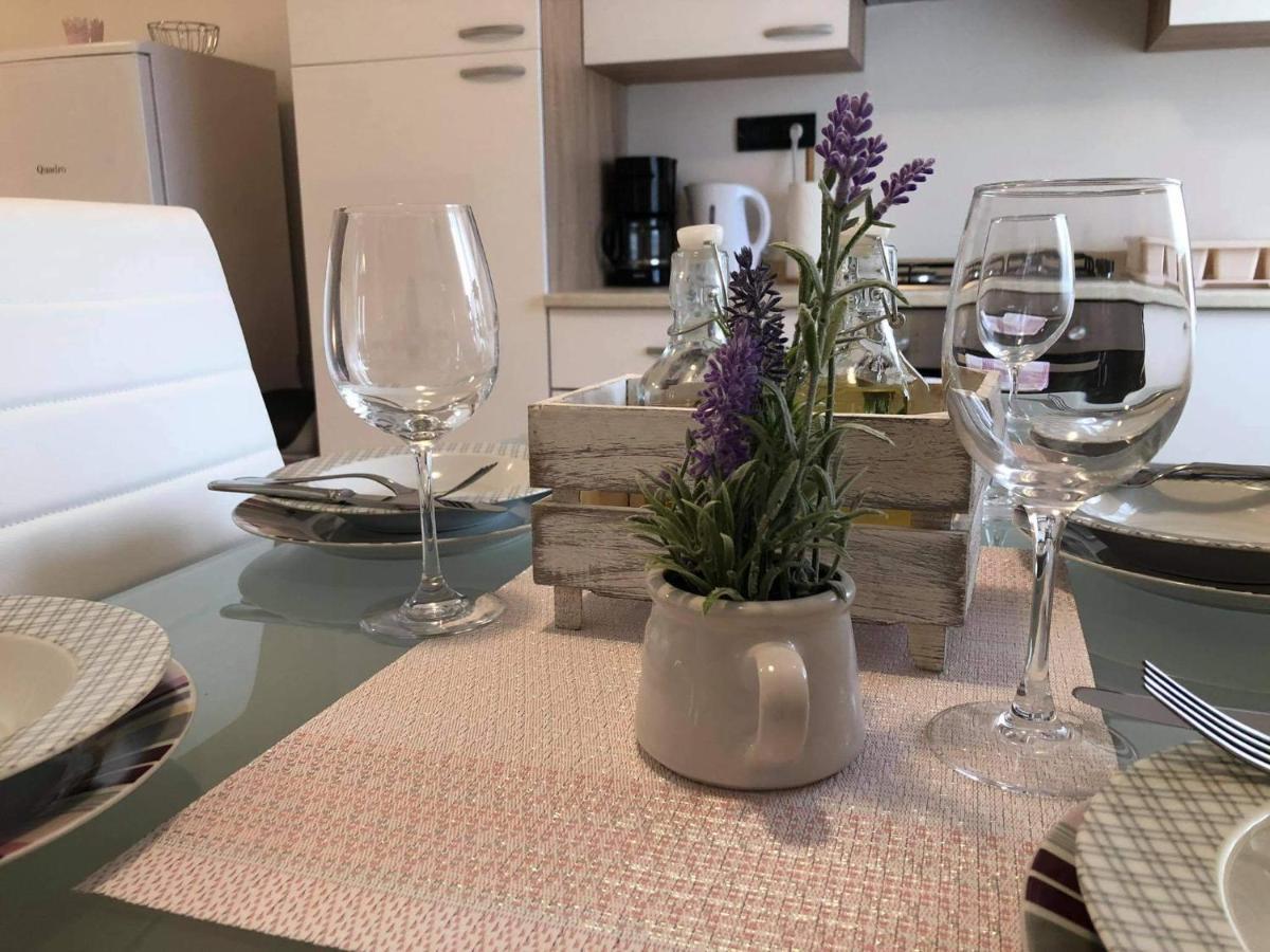 Apartmani Dokic Bale Eksteriør bilde